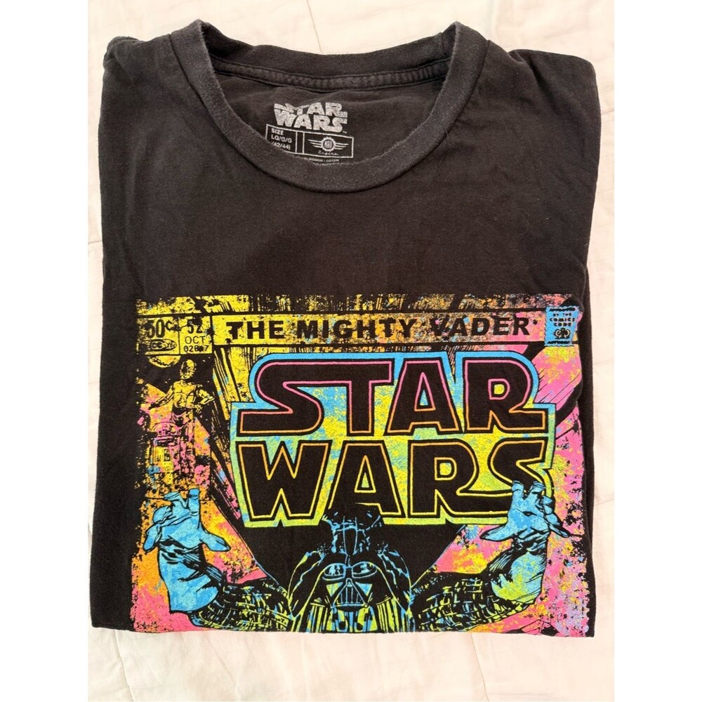 Men’s Star Wars Darth Vader Black Graphic Shirt, Size Large
